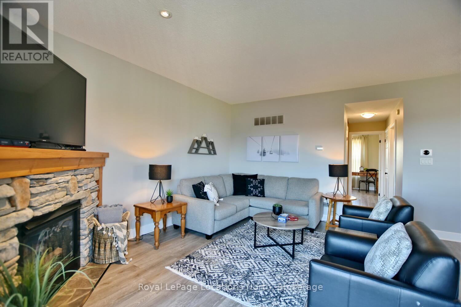 223 - 170 Snowbridge Way, Blue Mountains, Ontario  L9Y 0V2 - Photo 19 - X12352341
