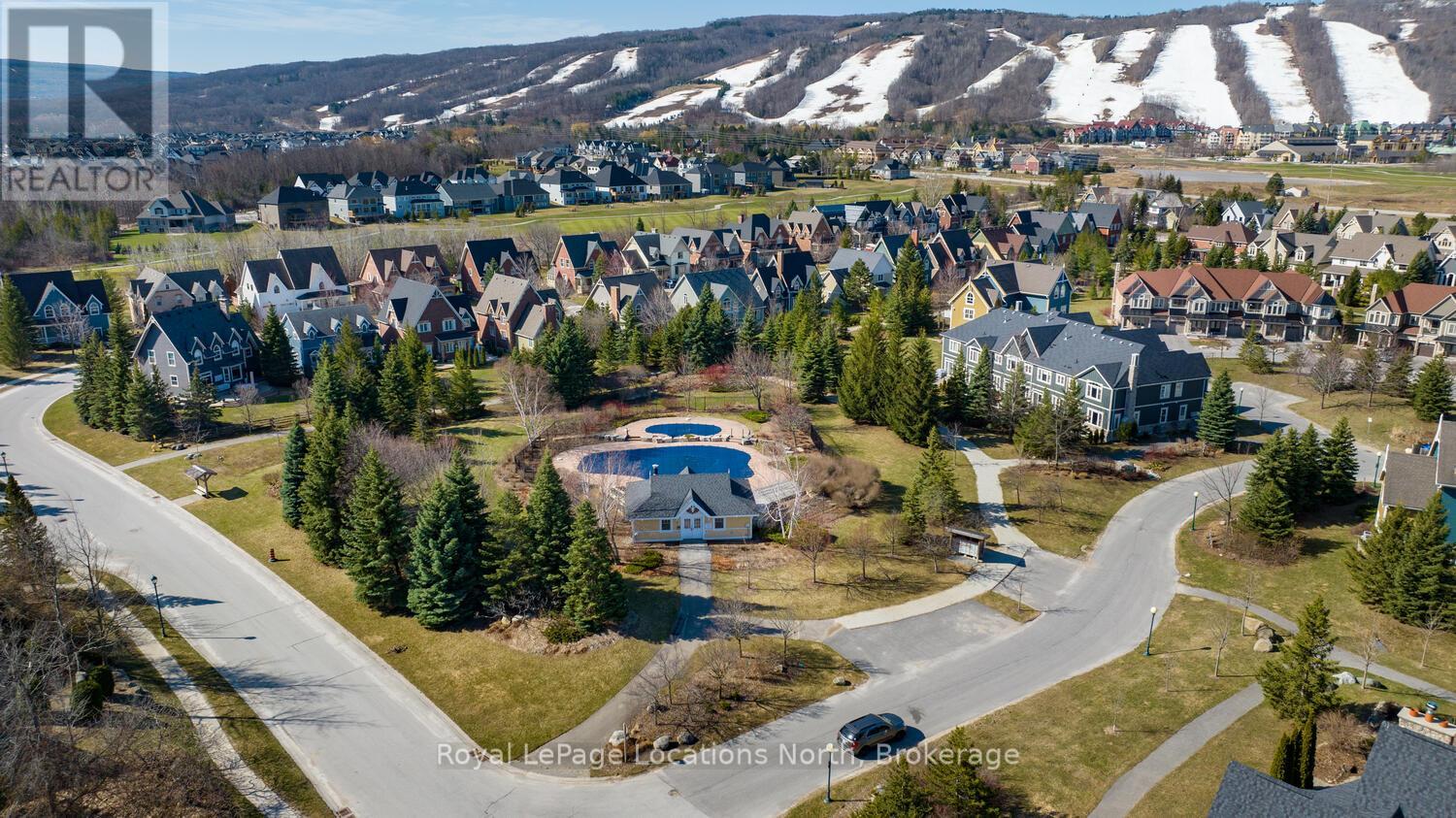 223 - 170 Snowbridge Way, Blue Mountains, Ontario  L9Y 0V2 - Photo 50 - X12352341