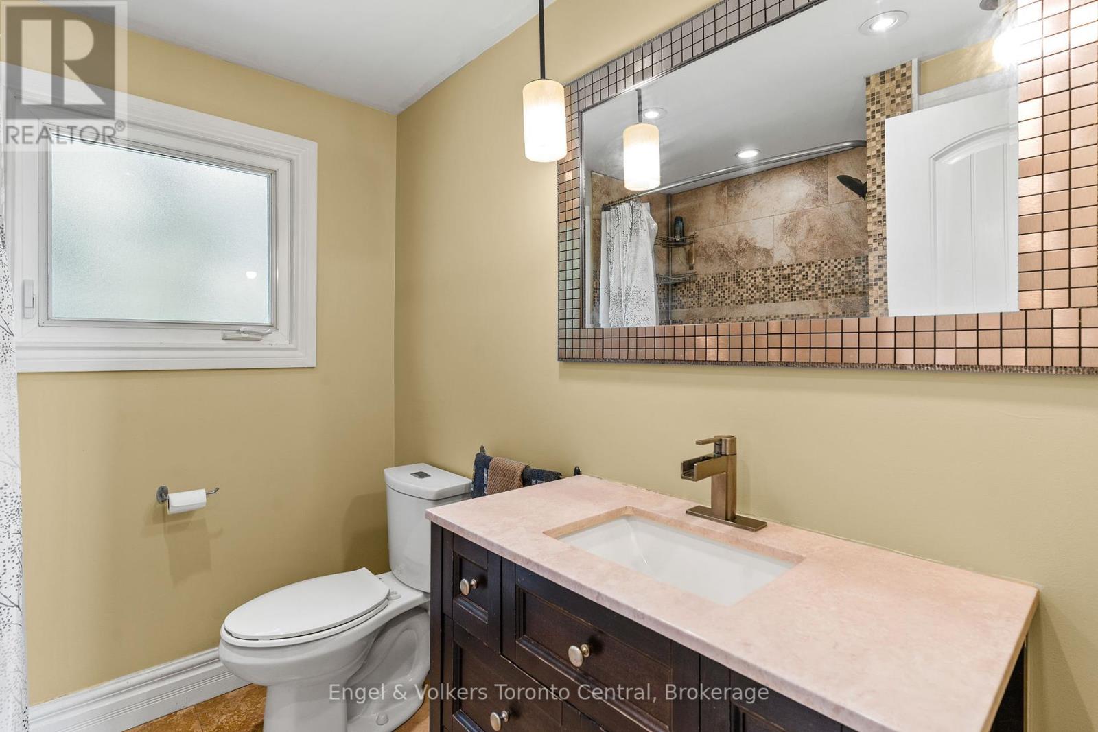 122467 Grey 5 Road, Georgian Bluffs, Ontario N4K 5N5 - Photo 13 - X12352349