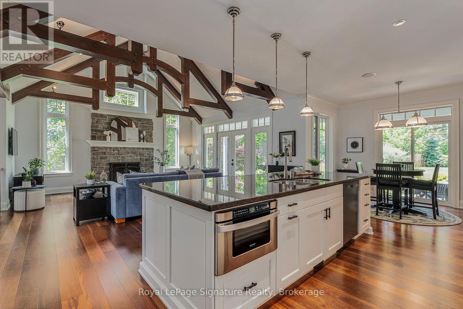 108 Hoggard Court, Blue Mountains, Ontario  N0H 2P0 - Photo 43 - X12352363