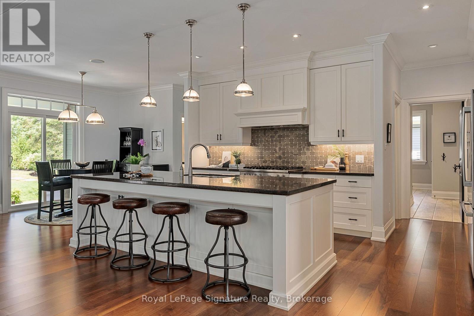 108 Hoggard Court, Blue Mountains, Ontario  N0H 2P0 - Photo 45 - X12352363