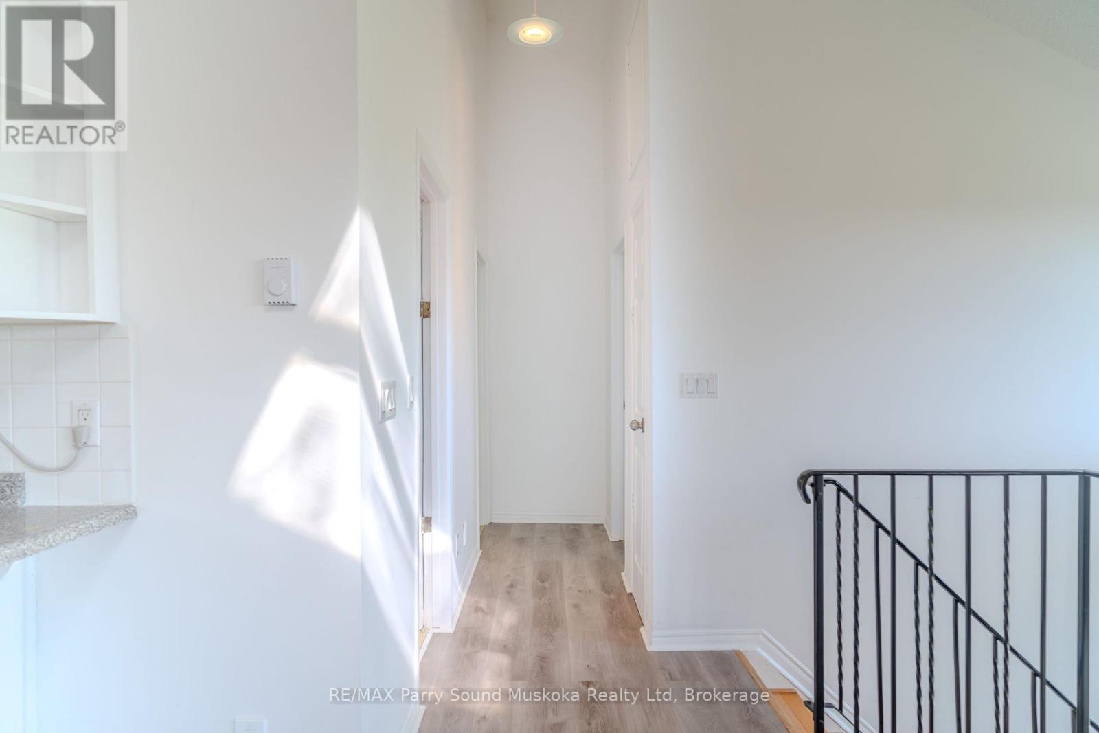 17 Harriet Street, Mckellar, Ontario P0G 1C0 - Photo 10 - X12352386