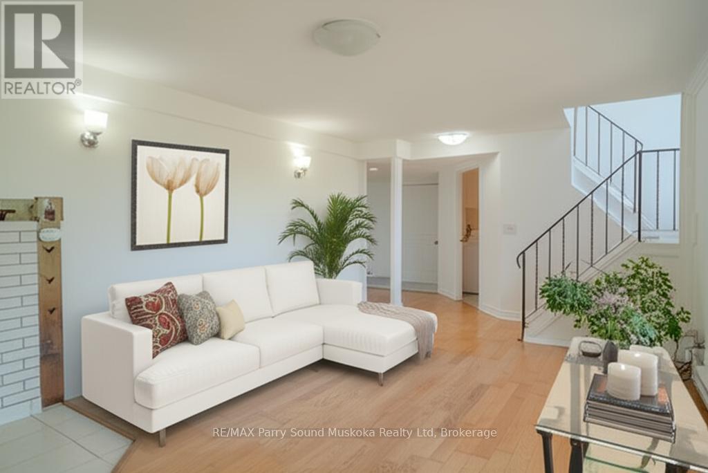 17 Harriet Street, Mckellar, Ontario P0G 1C0 - Photo 19 - X12352386