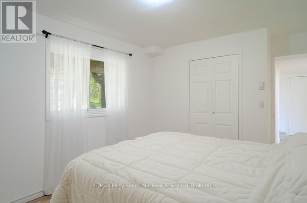 17 Harriet Street, Mckellar, Ontario P0G 1C0 - Photo 26 - X12352386