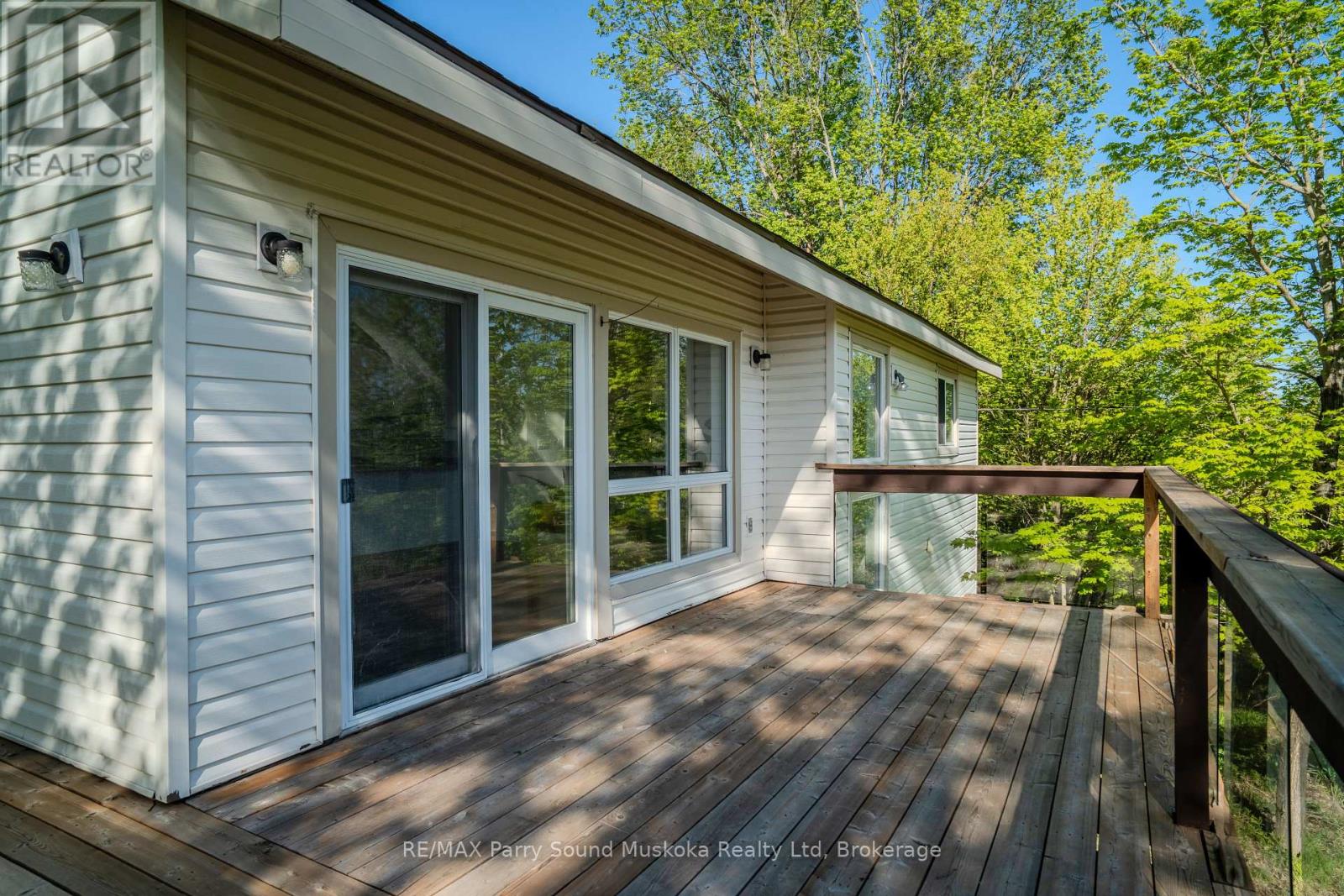 17 Harriet Street, Mckellar, Ontario P0G 1C0 - Photo 34 - X12352386