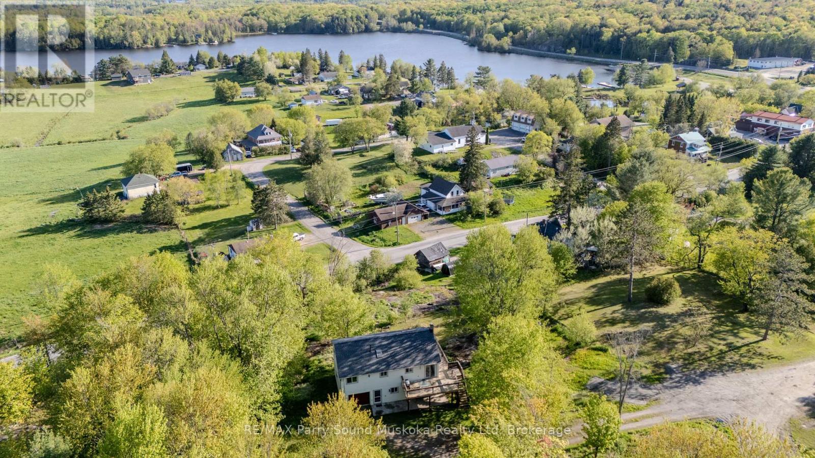 17 Harriet Street, Mckellar, Ontario P0G 1C0 - Photo 42 - X12352386