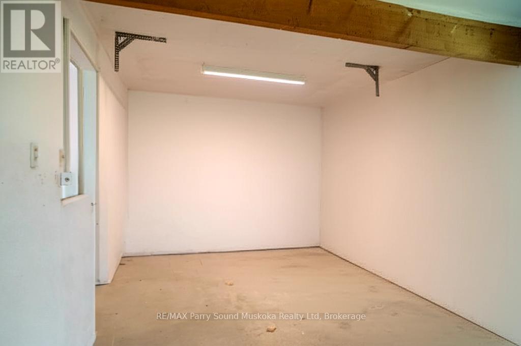 17 Harriet Street, Mckellar, Ontario P0G 1C0 - Photo 45 - X12352386