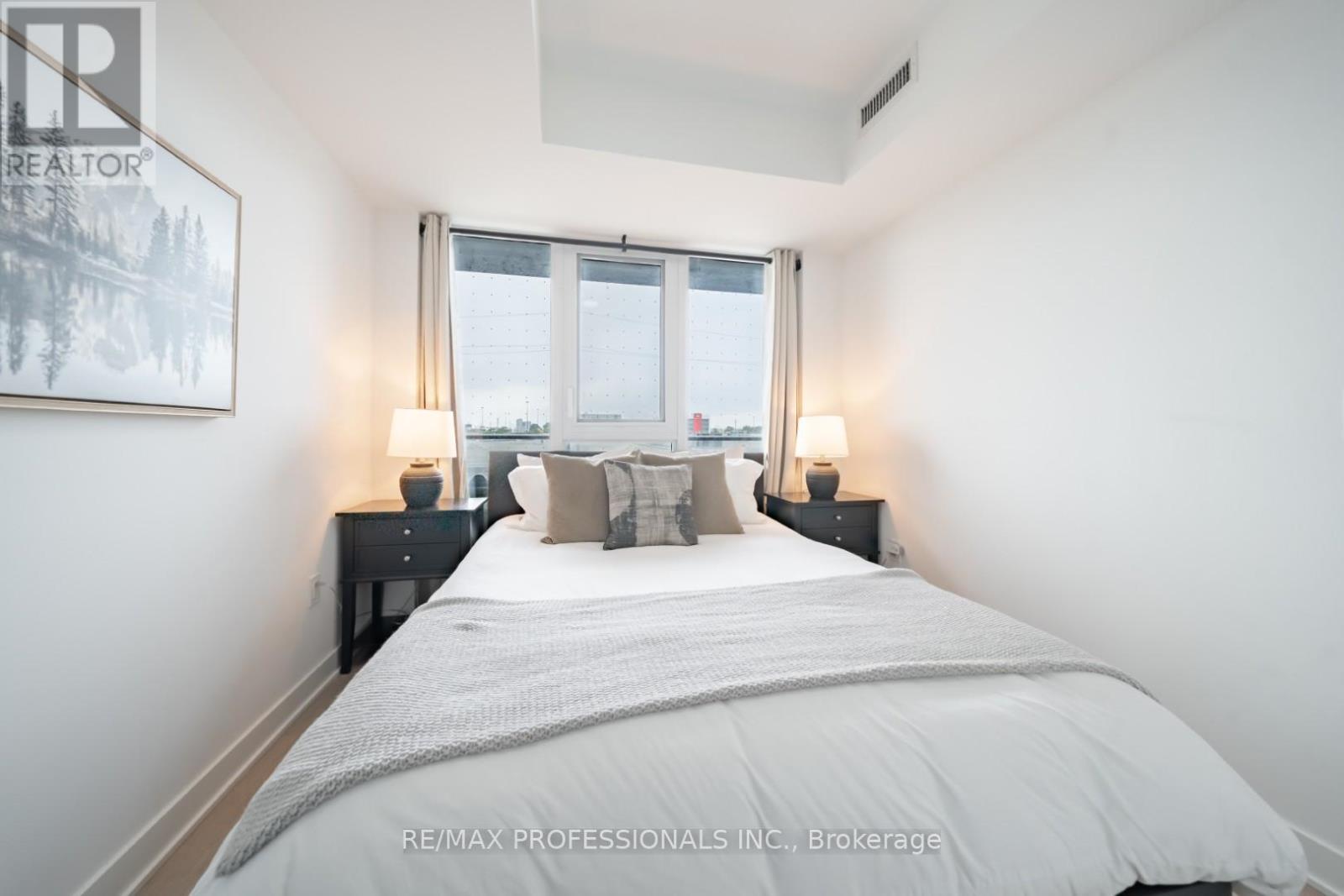 305 - 36 Zorra Street, Toronto, Ontario  M8Z 0G5 - Photo 15 - W12352194