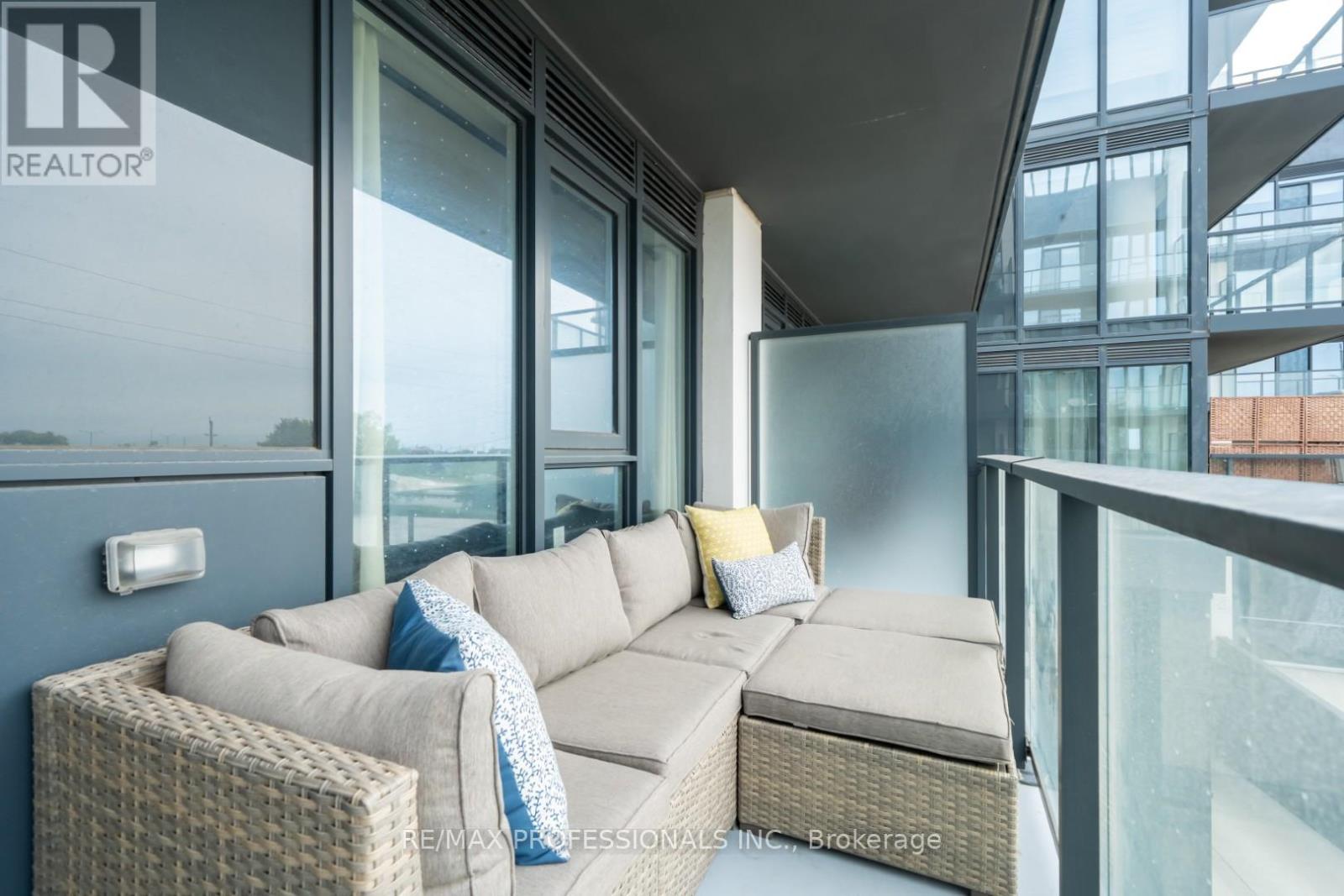 305 - 36 Zorra Street, Toronto, Ontario  M8Z 0G5 - Photo 18 - W12352194