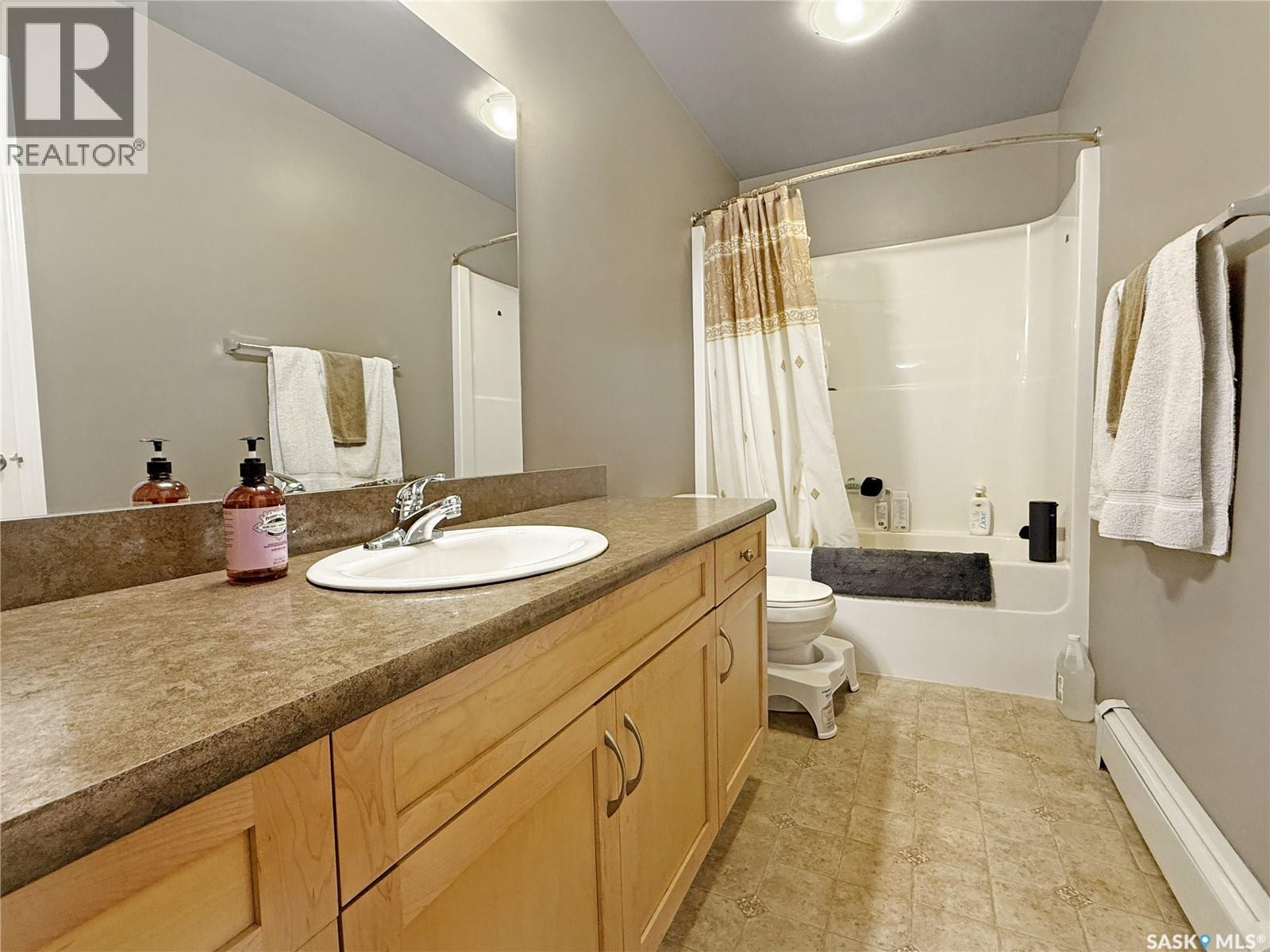 214 825 Gladstone Street E, Swift Current, Saskatchewan  S9H 5P1 - Photo 11 - SK015964