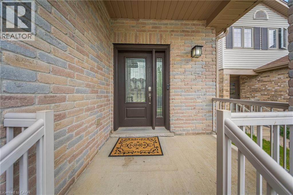 Property at 79 HINRICHS Crescent image 3
