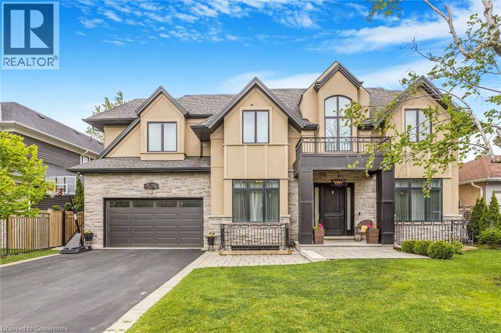 Property at 574 STEPHENS Crescent W image 1