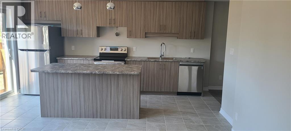 Property at 17 RENFREW Trail image 1