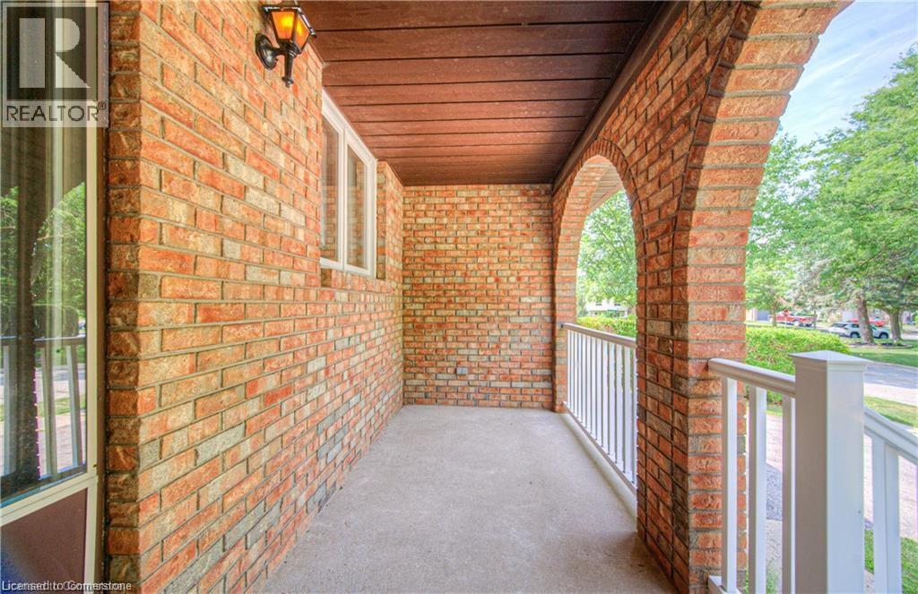 Property at 641 BLACK OAK Crescent image 5