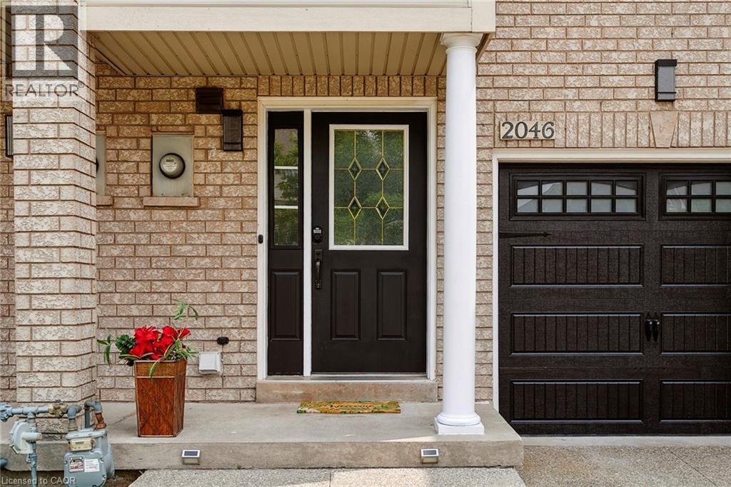 Property at 2046 GLENHAMPTON Road image 3