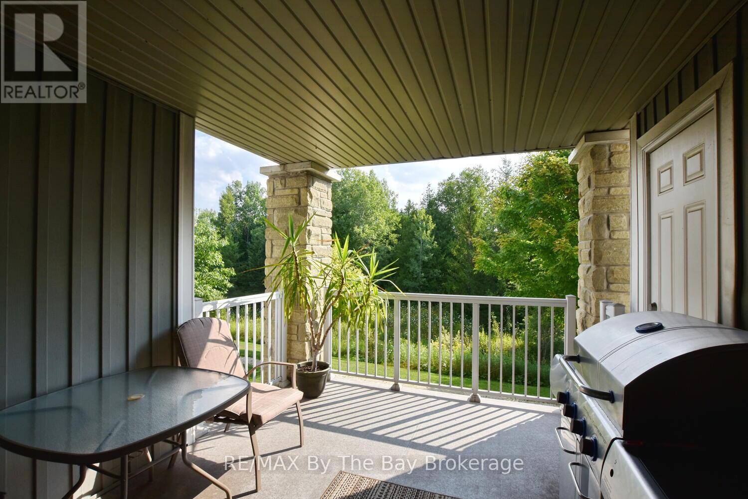 214 - 50 Mulligan Lane, Wasaga Beach, Ontario L9Z 0C5 - Photo 2 - S12351387