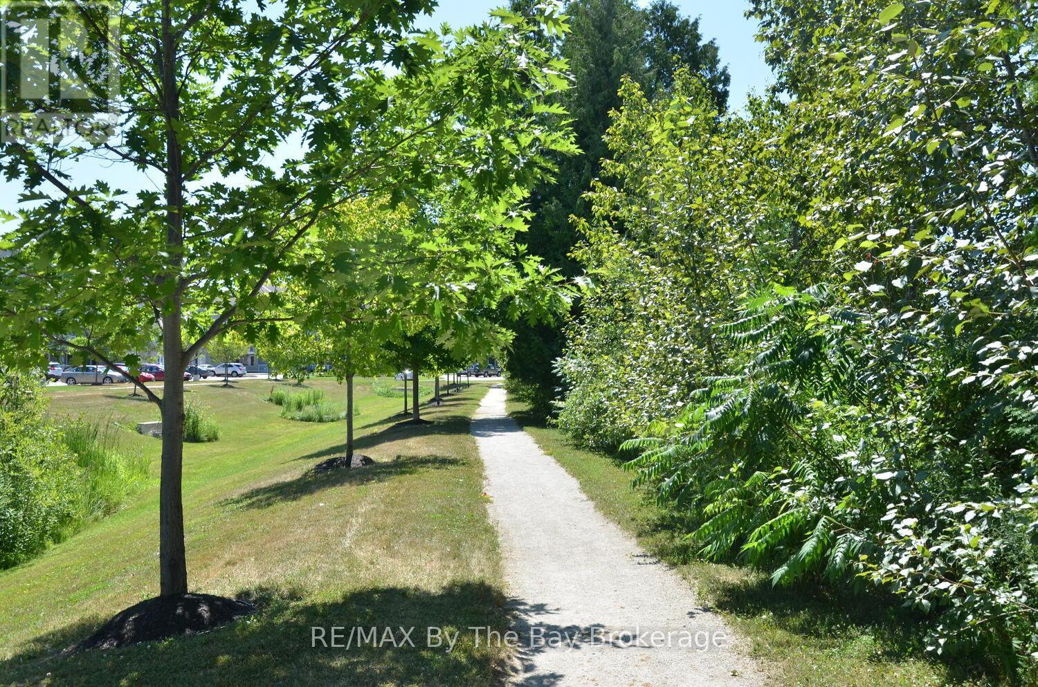 214 - 50 Mulligan Lane, Wasaga Beach, Ontario L9Z 0C5 - Photo 13 - S12351387