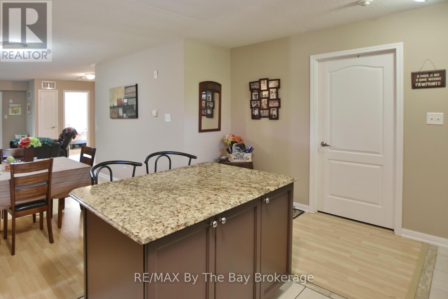 214 - 50 Mulligan Lane, Wasaga Beach, Ontario L9Z 0C5 - Photo 25 - S12351387