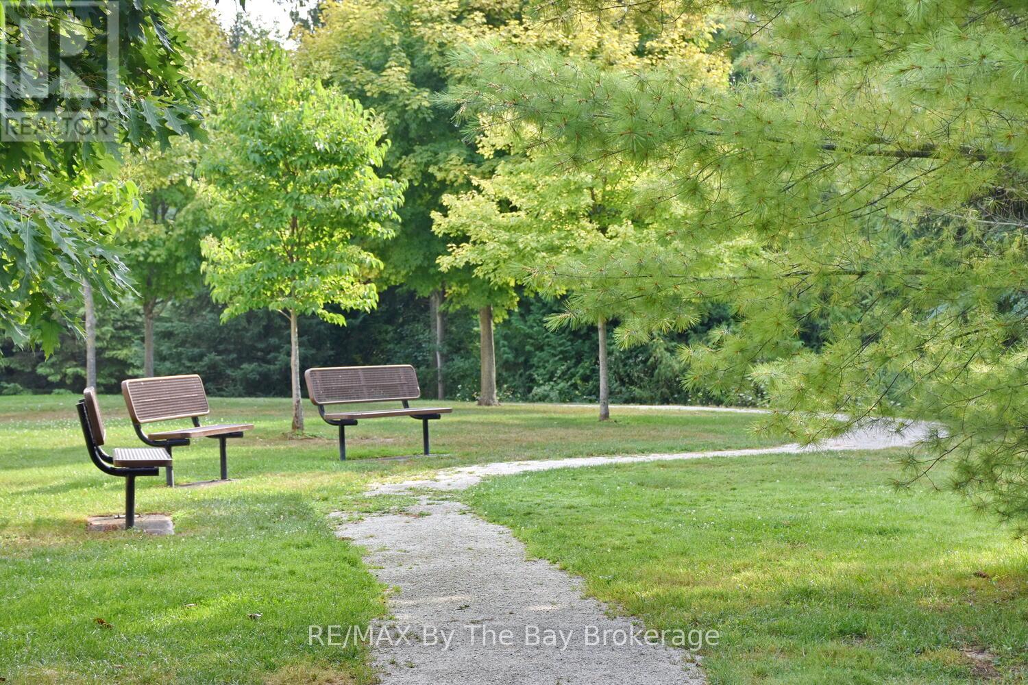 214 - 50 Mulligan Lane, Wasaga Beach, Ontario L9Z 0C5 - Photo 34 - S12351387