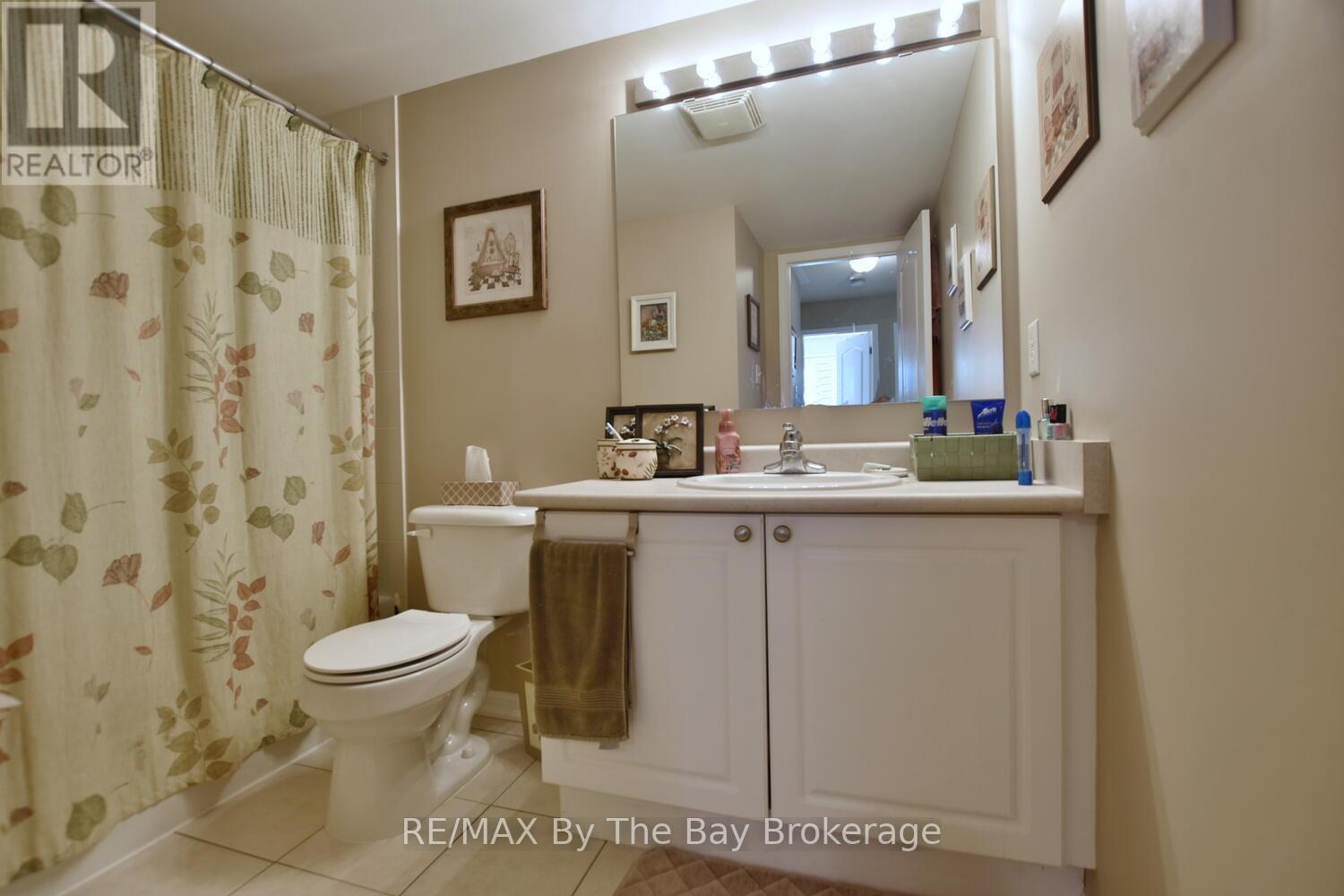 214 - 50 Mulligan Lane, Wasaga Beach, Ontario L9Z 0C5 - Photo 9 - S12351387