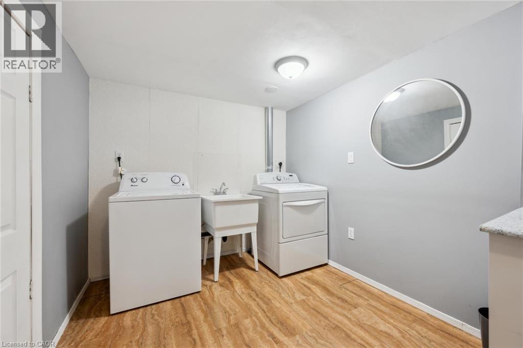 2078 Glenhampton Road, Oakville, Ontario  L6M 3X1 - Photo 21 - 40739035