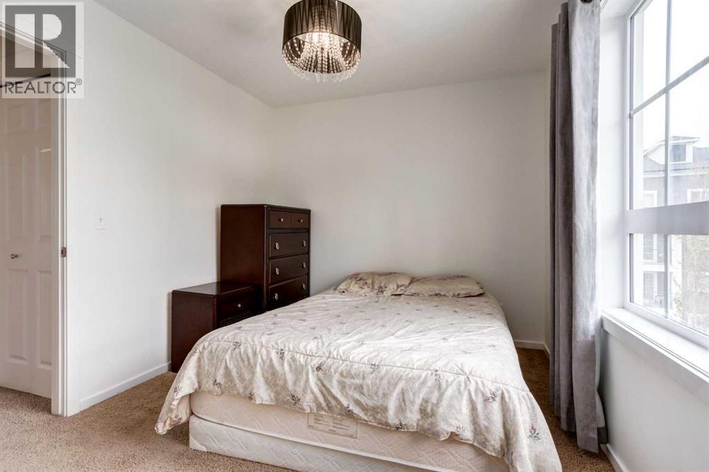 215 Copperpond Common Se, Calgary, Alberta  T2Z 1G5 - Photo 21 - A2249502