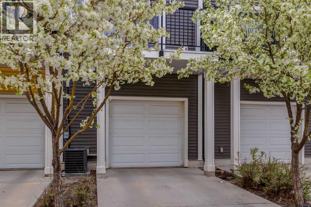 215 Copperpond Common Se, Calgary, Alberta  T2Z 1G5 - Photo 25 - A2249502