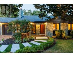 15 RAVENSBOURNE CRESCENT, Toronto, Ontario