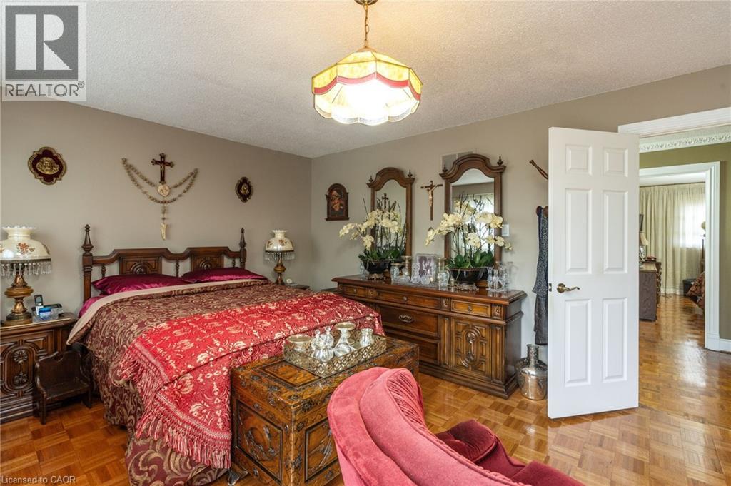 2545 Pollard Drive, Mississauga, Ontario  L5C 3G9 - Photo 17 - 40740844