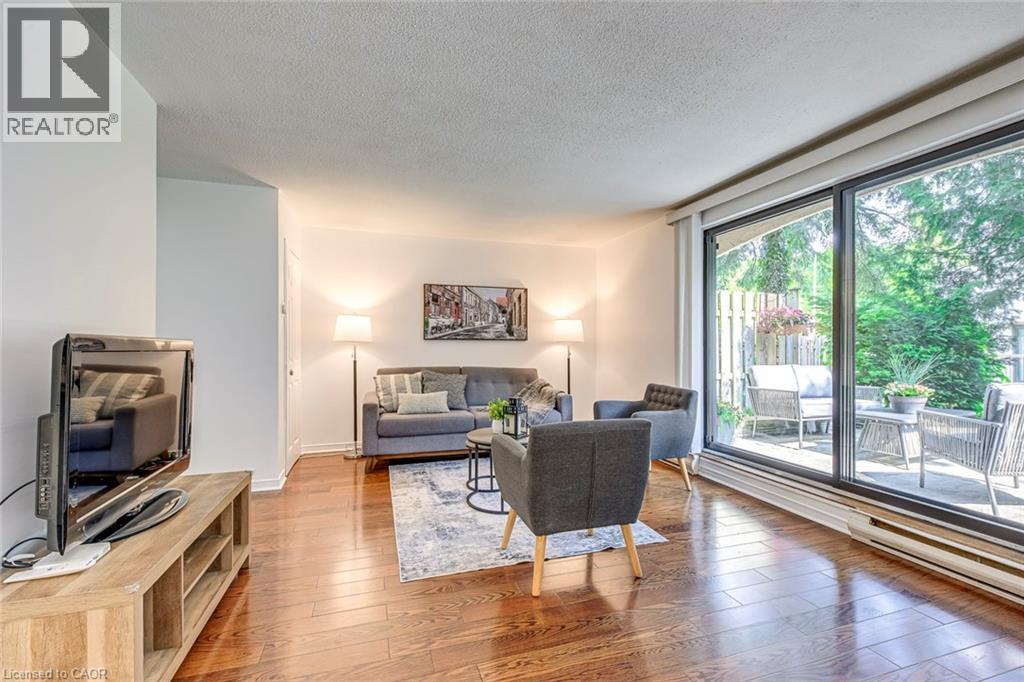 1058 Falgarwood Drive Unit# 133, Oakville, Ontario  L6H 2P3 - Photo 6 - 40741258