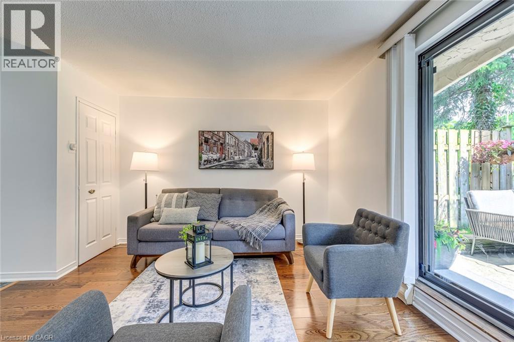 1058 Falgarwood Drive Unit# 133, Oakville, Ontario  L6H 2P3 - Photo 7 - 40741258