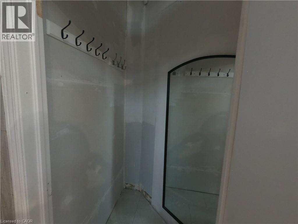 769 Southdale Road E Unit# 3, London, Ontario  N6E 3B9 - Photo 15 - 40741400