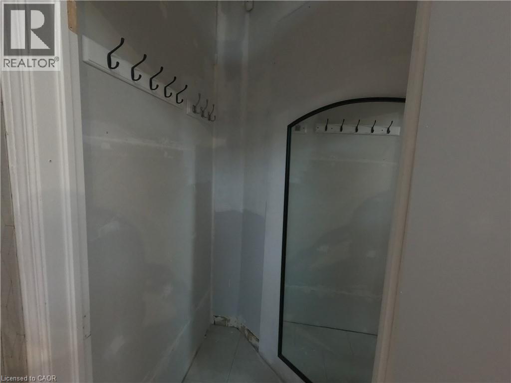 769 Southdale Road E Unit# 3, London, Ontario  N6E 3B9 - Photo 14 - 40741400