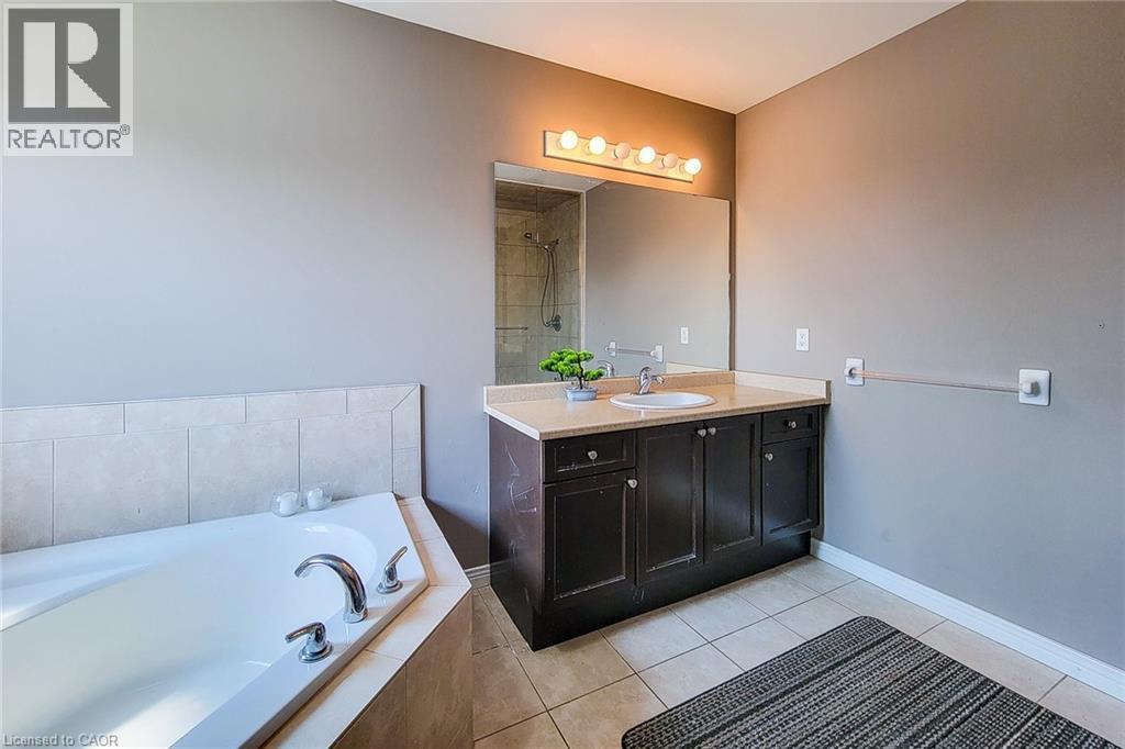 59 Periwinkle Drive, Stoney Creek, Ontario  L0R 1P0 - Photo 32 - 40741419