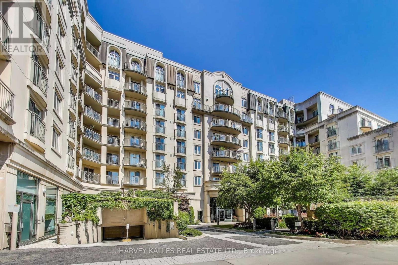 804 - 1 Balmoral Avenue, Toronto, Ontario  M4V 3B9 - Photo 3 - C12352267