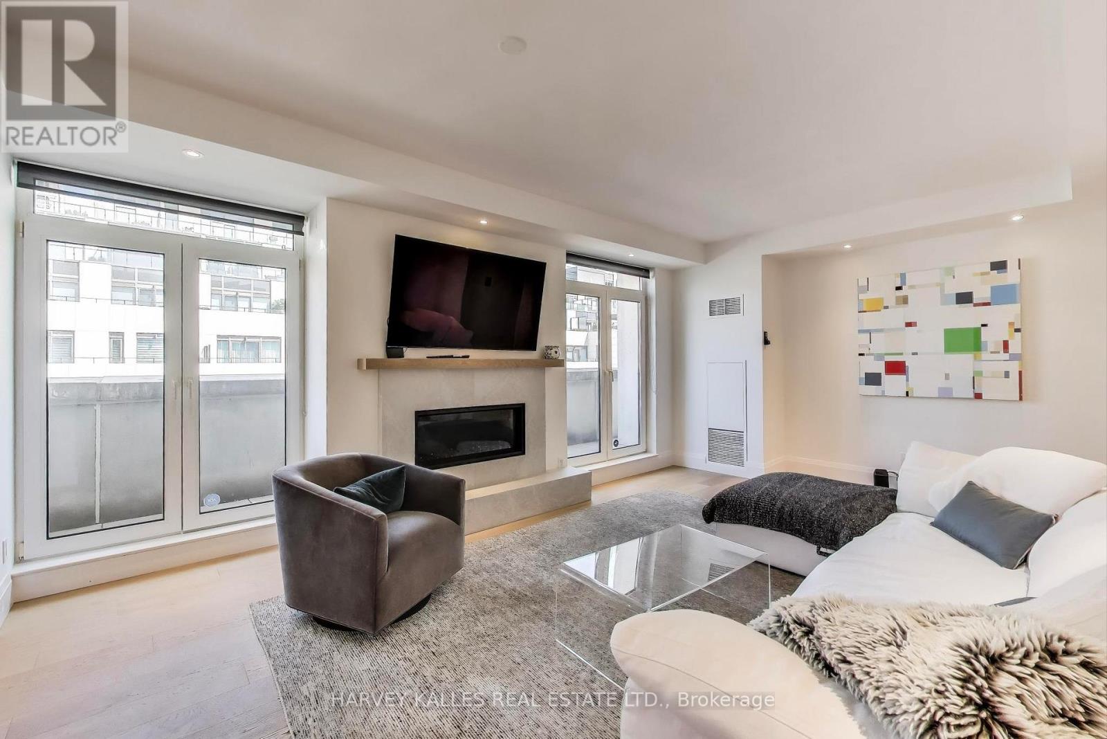 804 - 1 Balmoral Avenue, Toronto, Ontario  M4V 3B9 - Photo 7 - C12352267
