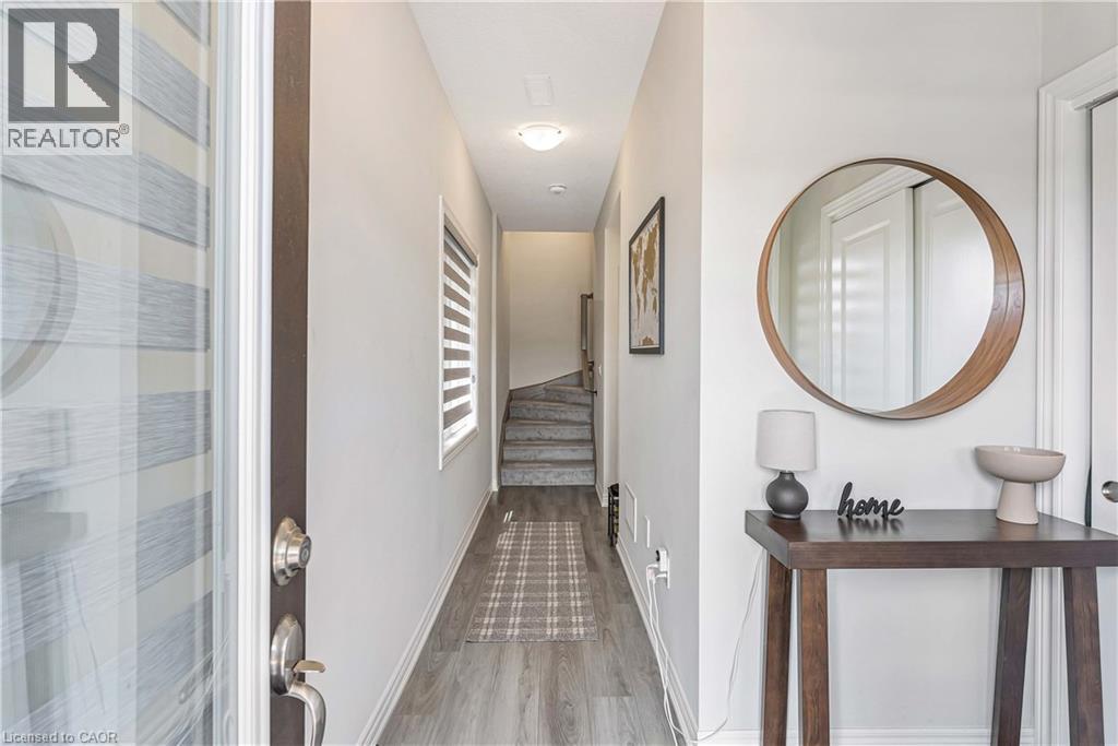 40 Zinfandel Drive, Hamilton, Ontario  L8E 0L1 - Photo 7 - 40741925
