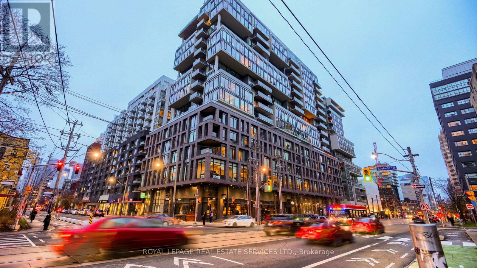 1301 - 111 BATHURST STREET, Toronto, Ontario