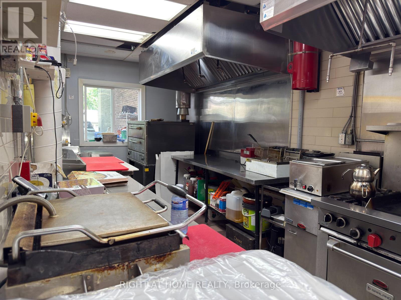 1549 Bayview Avenue, Toronto, Ontario M4G 3B5 - Photo 20 - C12352301