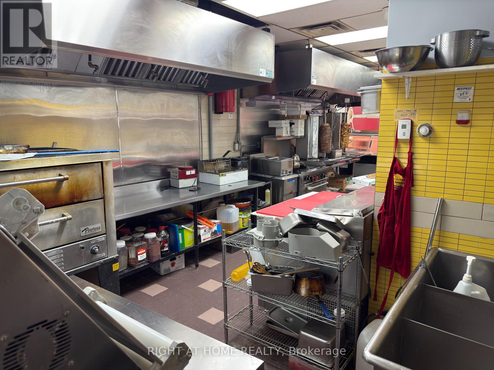 1549 Bayview Avenue, Toronto, Ontario M4G 3B5 - Photo 25 - C12352301