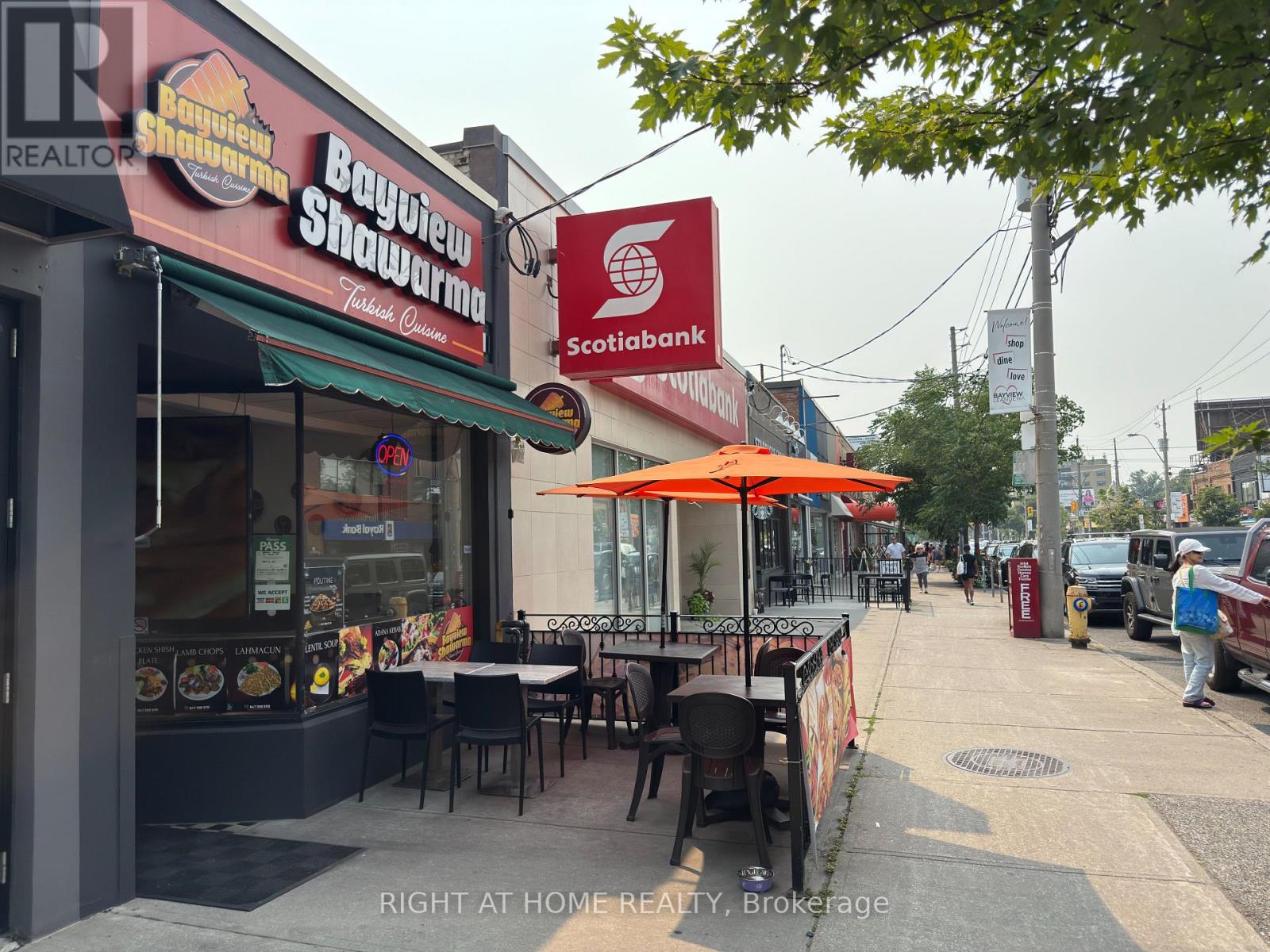 1549 Bayview Avenue, Toronto, Ontario M4G 3B5 - Photo 3 - C12352301