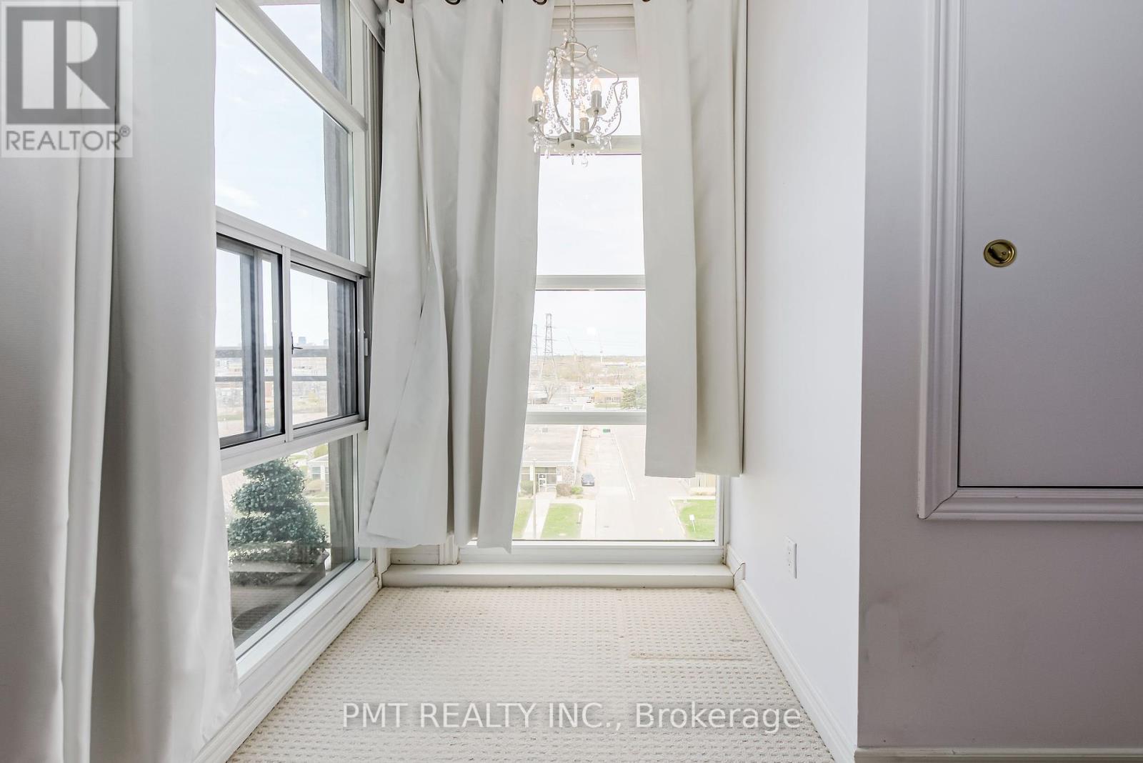 606 - 1 Leaside Park Drive, Toronto, Ontario  M4H 1R1 - Photo 18 - C12352400