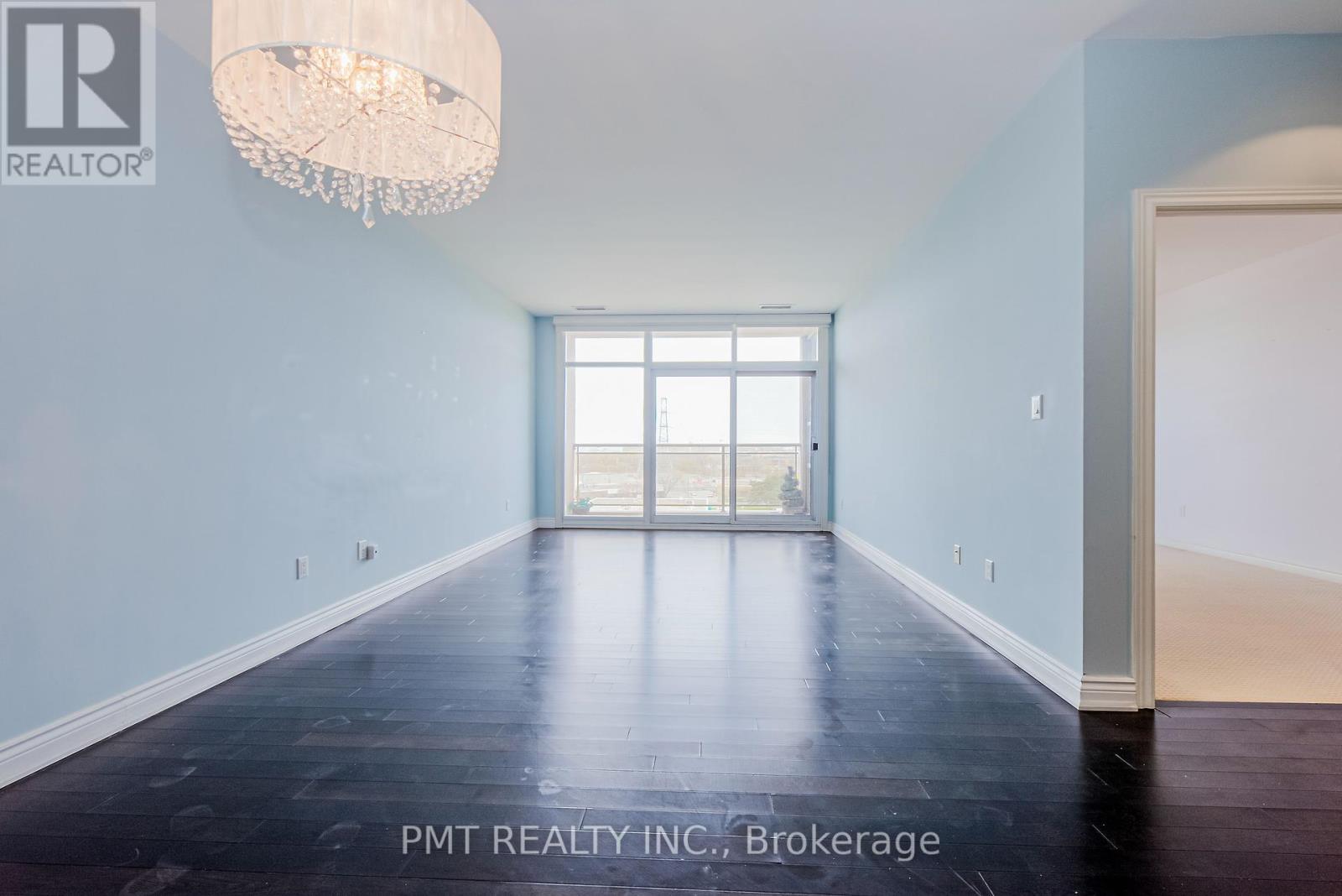 606 - 1 Leaside Park Drive, Toronto, Ontario  M4H 1R1 - Photo 4 - C12352400
