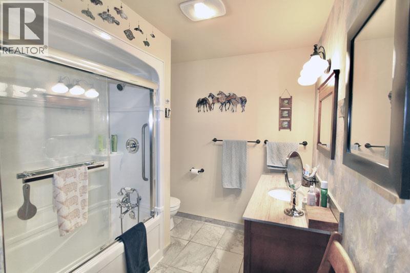 31757 Highway 16, Daajing Giids Rural, British Columbia  V0T 1Y0 - Photo 25 - R3036954