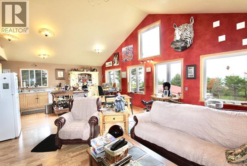 31757 Highway 16, Daajing Giids Rural, British Columbia  V0T 1Y0 - Photo 20 - R3036954