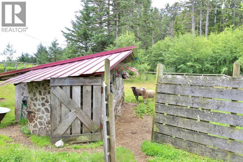 31757 Highway 16, Daajing Giids Rural, British Columbia  V0T 1Y0 - Photo 7 - R3036954