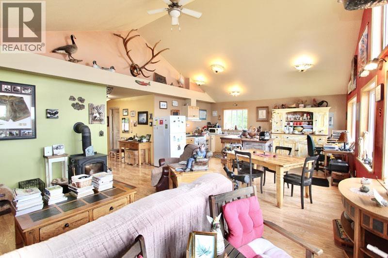 31757 Highway 16, Daajing Giids Rural, British Columbia  V0T 1Y0 - Photo 19 - R3036954