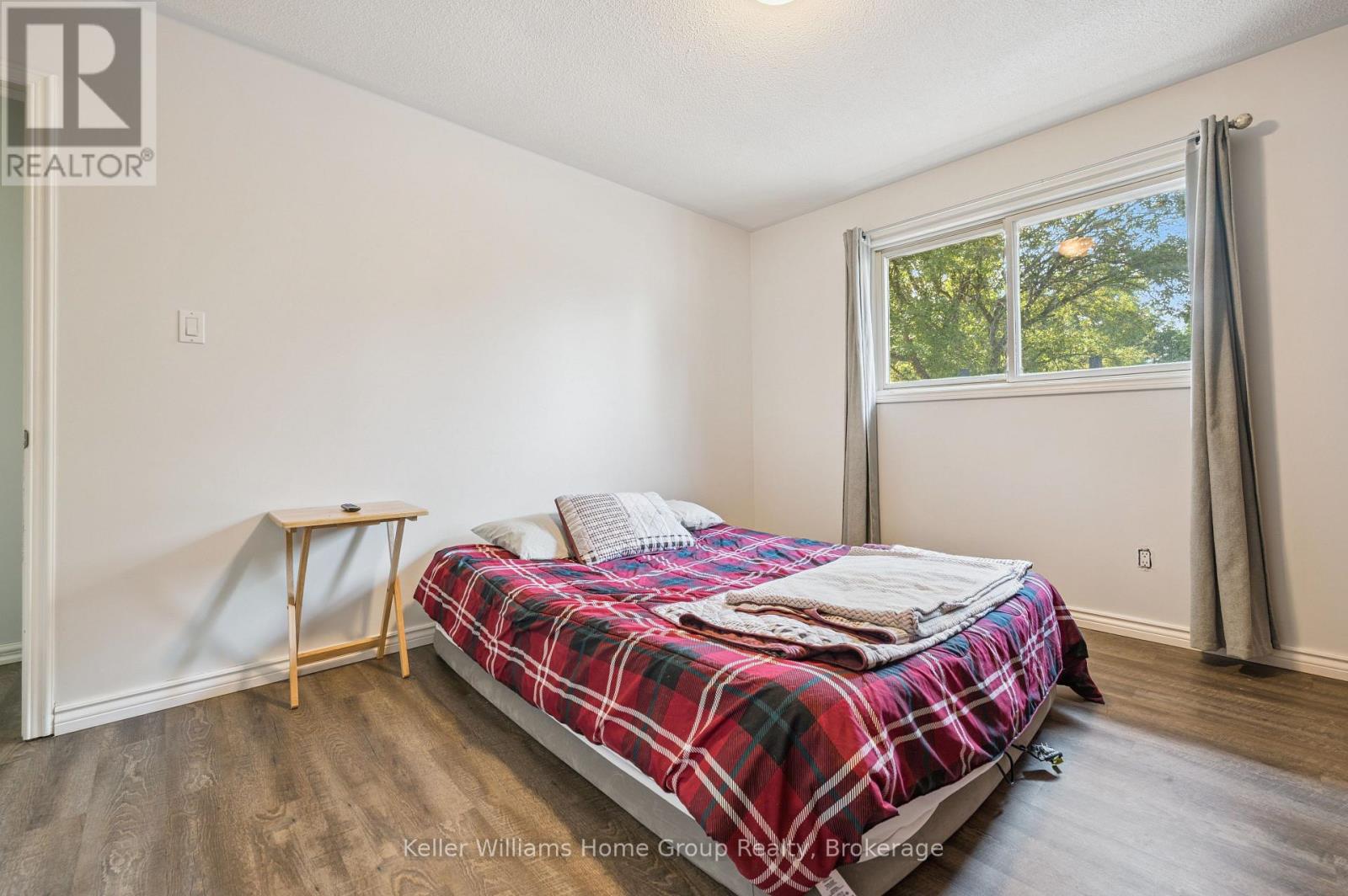 475 5th Street, Hanover, Ontario N4N 3H3 - Photo 18 - X12352457