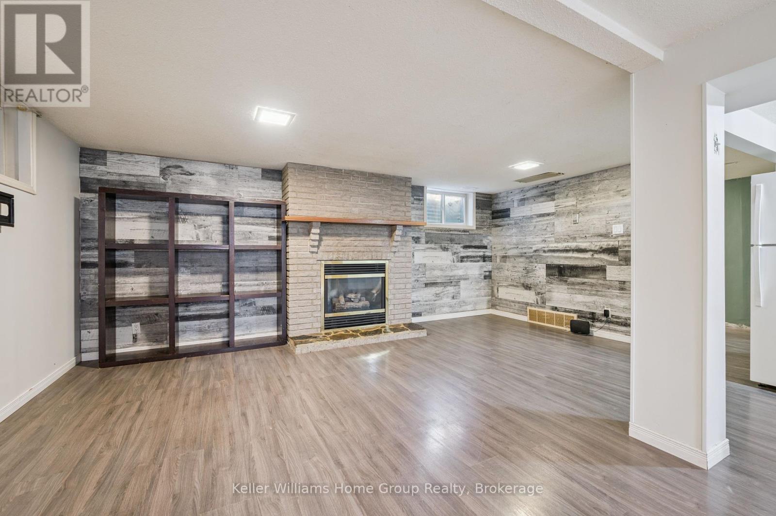 475 5th Street, Hanover, Ontario N4N 3H3 - Photo 21 - X12352457