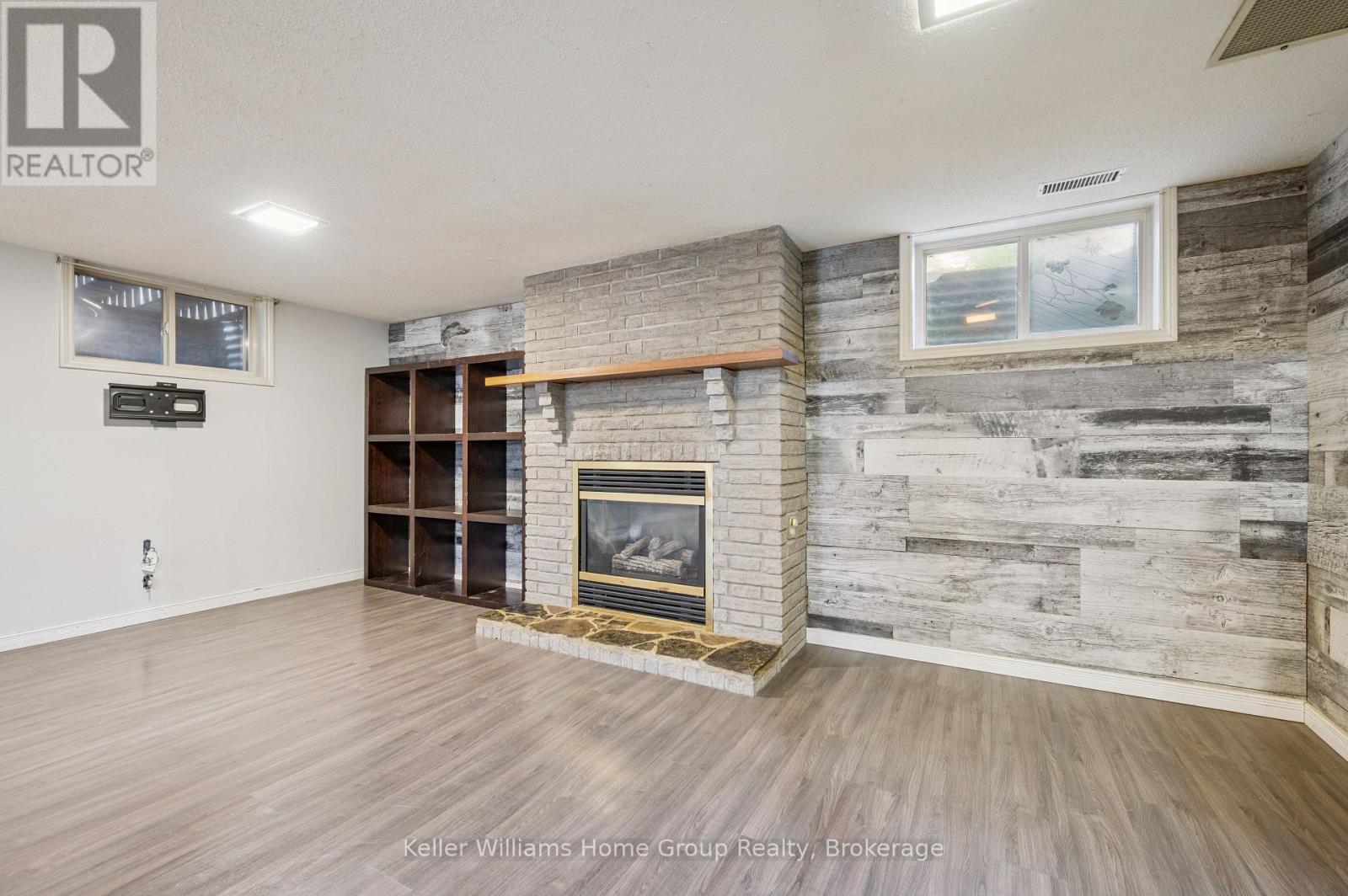 475 5th Street, Hanover, Ontario N4N 3H3 - Photo 22 - X12352457